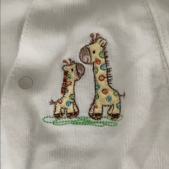 Little Me Giraffe Footie Pajama Newborn size - Picture 2 of 4